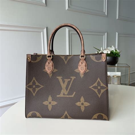 louis vuitton on the go rose beige|More.